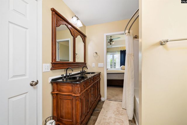 925 Farnsworth Drive, Hopkins, SC 29061