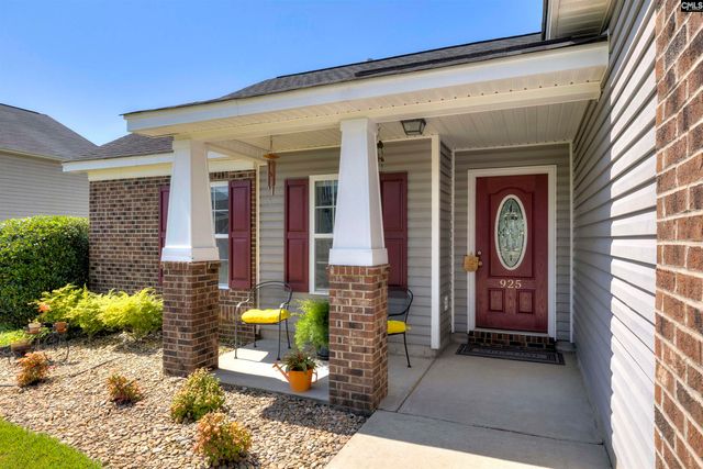925 Farnsworth Drive, Hopkins, SC 29061