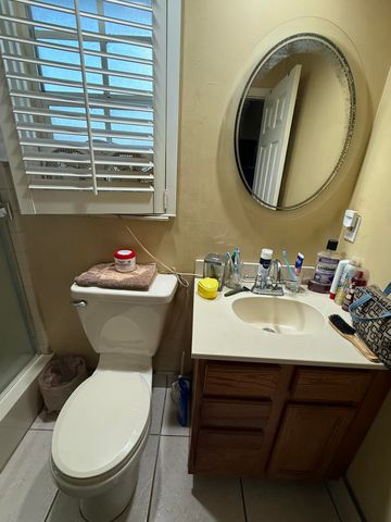 1009 NE 18th Street, Belle Glade, FL 33430