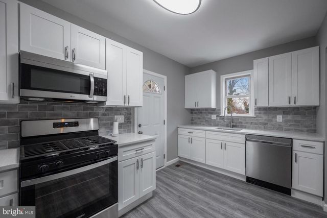 3809 N ROGERS AVE, Baltimore, MD 21207