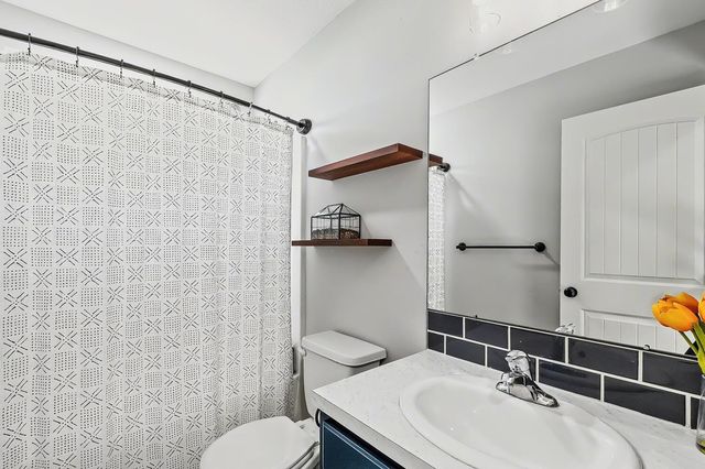 1000 N Casado Ct, Goddard, KS 67052