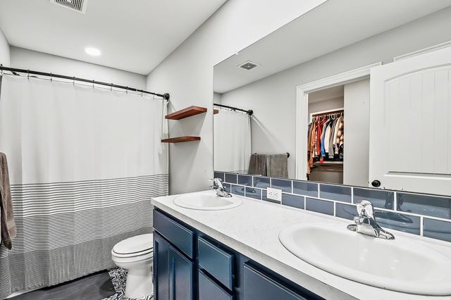 1000 N Casado Ct, Goddard, KS 67052