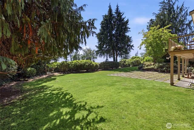 18540 63rd Avenue NE, Kenmore, WA 98028