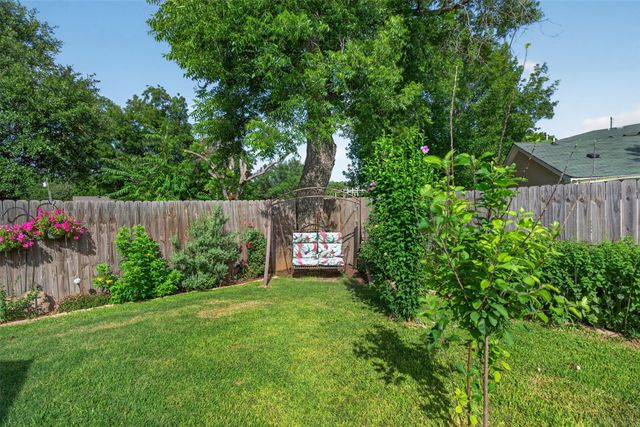 108 Mcanear Street, Cleburne, TX 76033