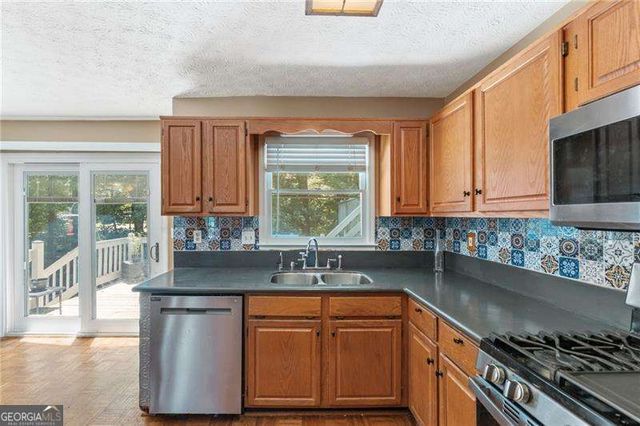 2256 Byron Court SW, Marietta, GA 30064
