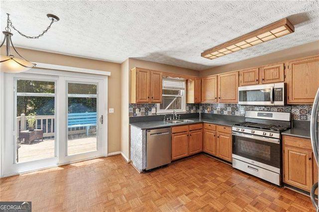2256 Byron Court SW, Marietta, GA 30064