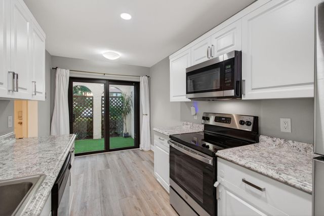 21682 Cypress Road 11C, Boca Raton, FL 33433