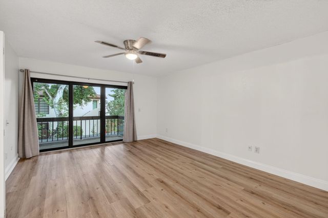 21682 Cypress Road 11C, Boca Raton, FL 33433