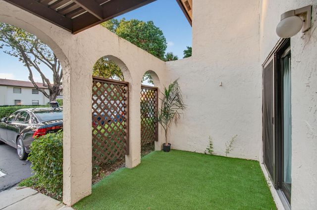 21682 Cypress Road 11C, Boca Raton, FL 33433