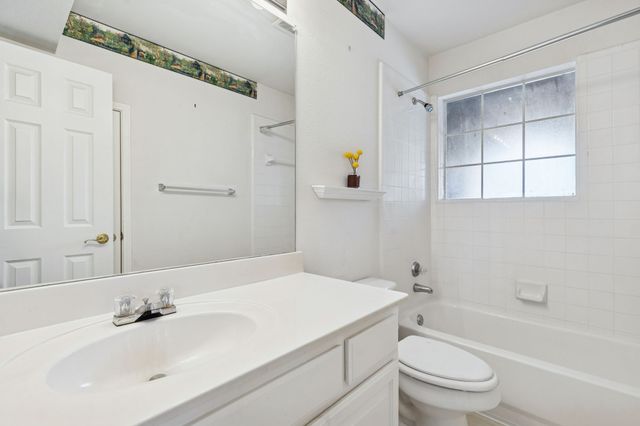 1100 Breezewood Drive, Lewisville, TX 75077