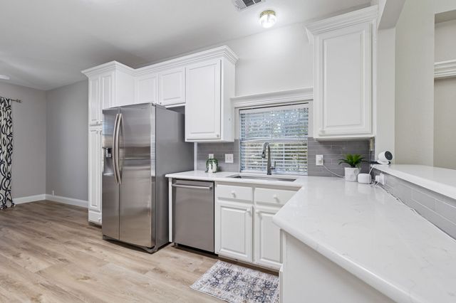 1100 Breezewood Drive, Lewisville, TX 75077