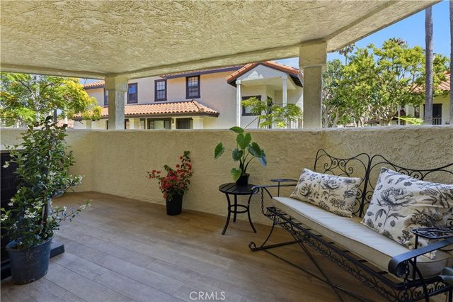 1973 Majorca, Oxnard, CA 93035