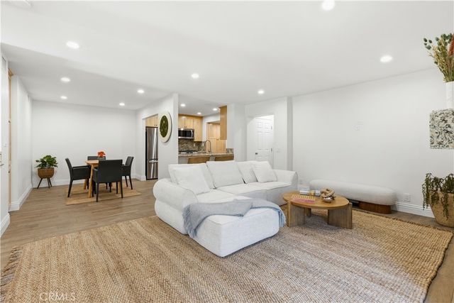1973 Majorca, Oxnard, CA 93035