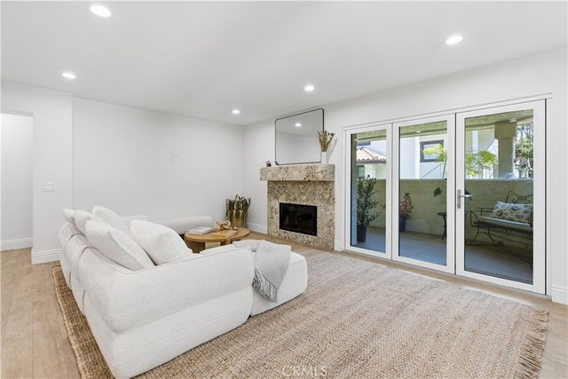 1973 Majorca, Oxnard, CA 93035