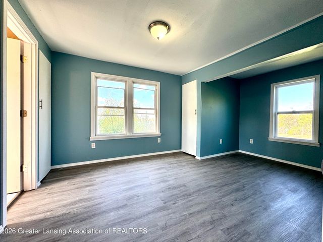 610 Woodbury Avenue, Lansing, MI 48906