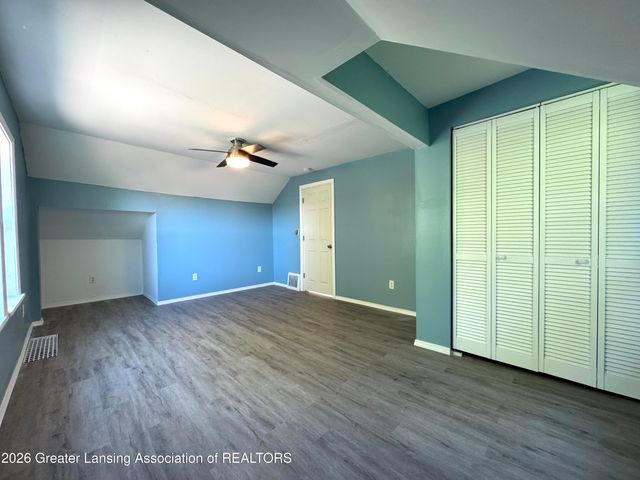 610 Woodbury Avenue, Lansing, MI 48906
