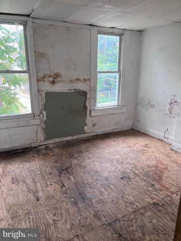 1826 APPLETON ST, Baltimore, MD 21217
