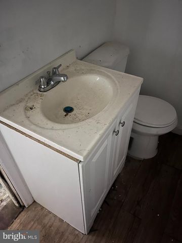 1826 APPLETON ST, Baltimore, MD 21217