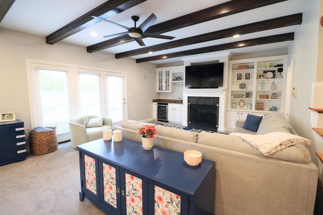 1020 Hillary Terrace, Versailles, KY 40383