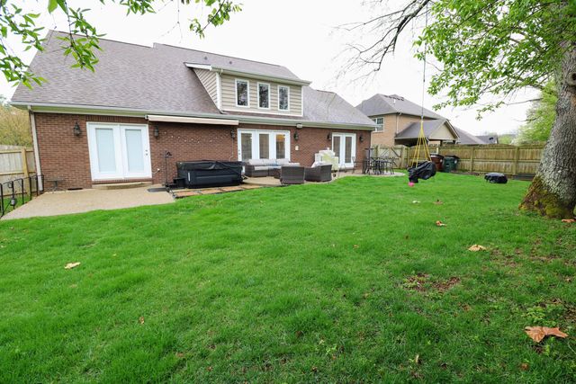 1020 Hillary Terrace, Versailles, KY 40383