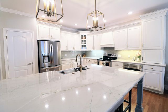 1020 Hillary Terrace, Versailles, KY 40383