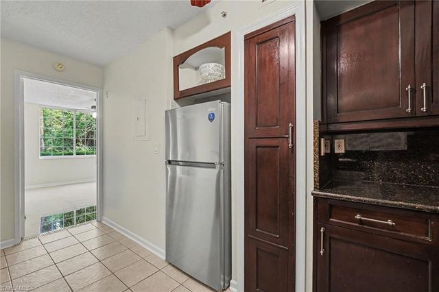 1280 Wildwood Lakes BLVD 106, Naples, FL 34104
