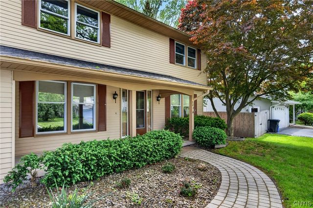 208 Sheatree Lane, Clay, NY 13212