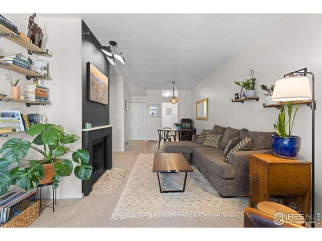 7447 Singing Hills Ct Q-202, Boulder, CO 80301