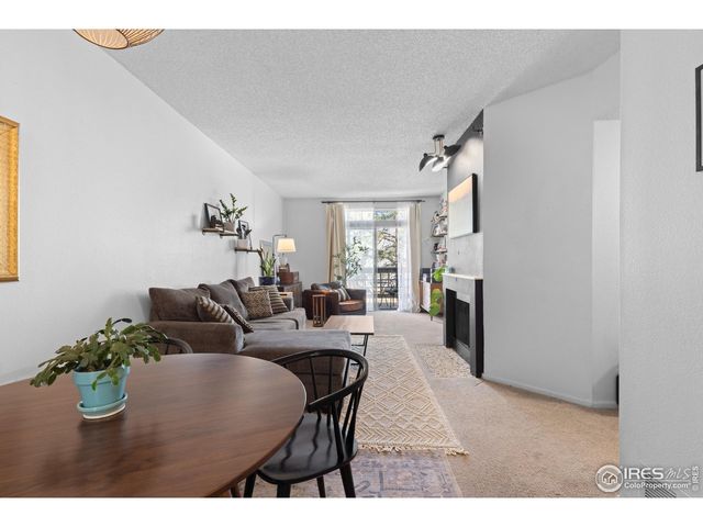 7447 Singing Hills Ct Q-202, Boulder, CO 80301