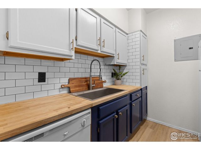 7447 Singing Hills Ct Q-202, Boulder, CO 80301