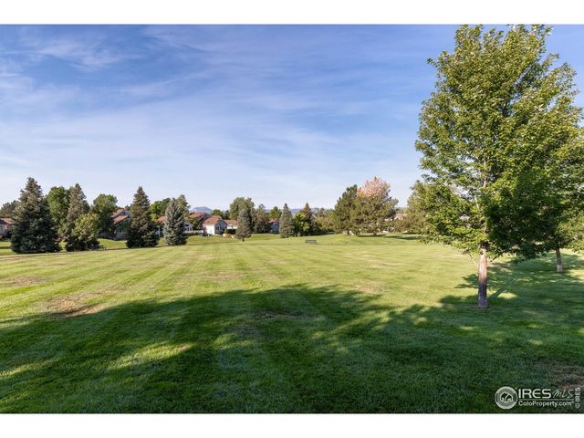 7447 Singing Hills Ct Q-202, Boulder, CO 80301