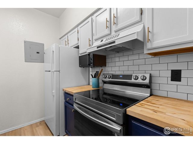 7447 Singing Hills Ct Q-202, Boulder, CO 80301