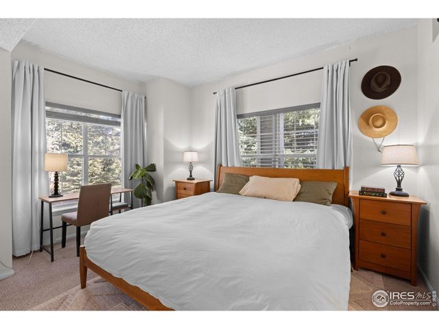 7447 Singing Hills Ct Q-202, Boulder, CO 80301