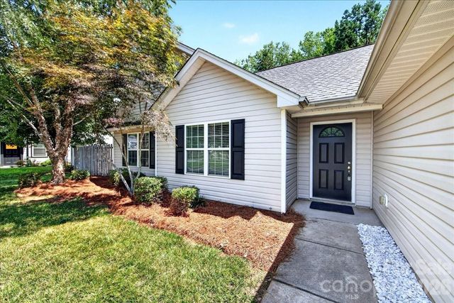 8732 Brookstead Meadow Court, Charlotte, NC 28215