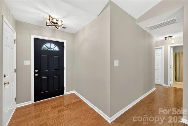 8732 Brookstead Meadow Court, Charlotte, NC 28215