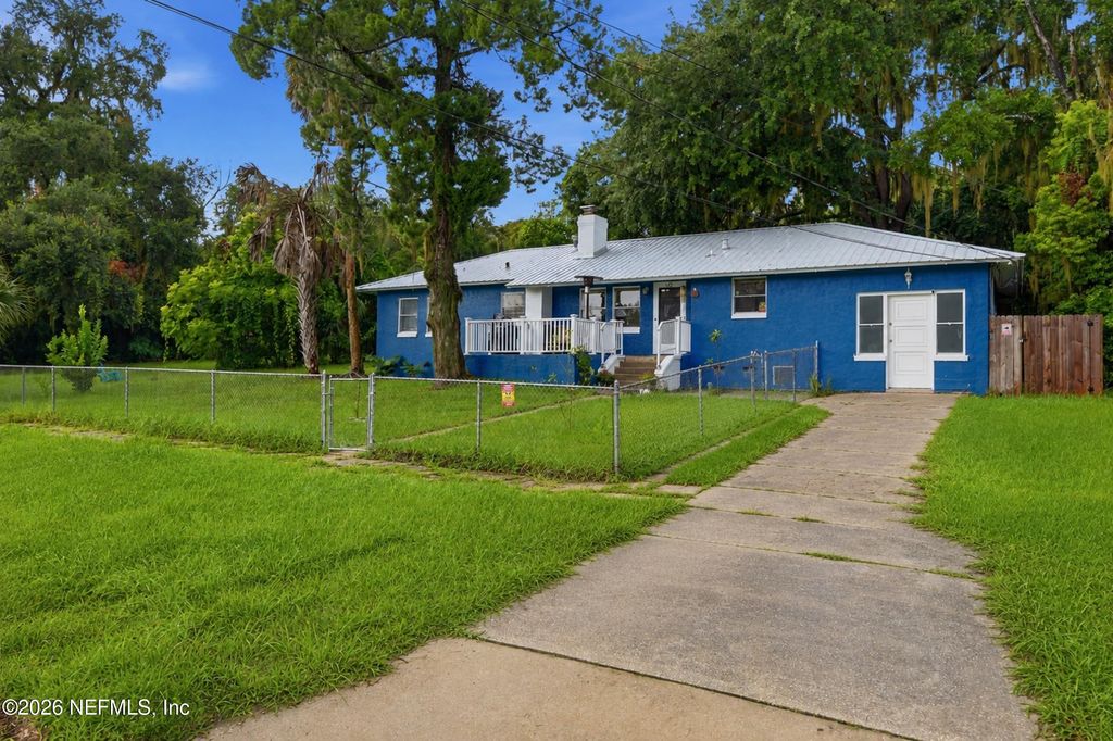 322 S 17TH Street, Palatka, FL 32177