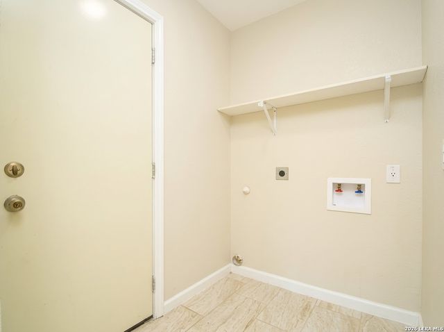 1630 PECK AVE, San Antonio, TX 78210