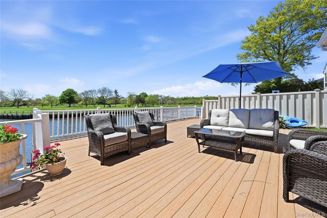 2890 Clubhouse Road, Merrick, NY 11566