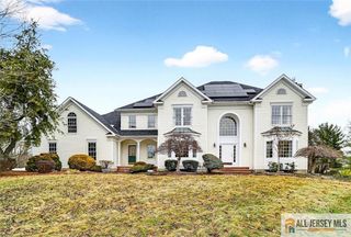 23 Silvers Lane, Cranbury, NJ 08512