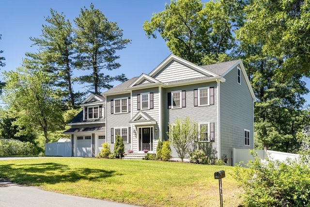 7 Perham St, Bedford, MA 01730