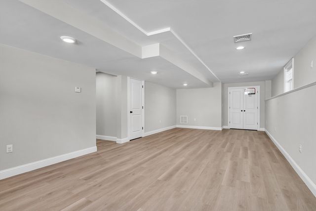 7 Perham St, Bedford, MA 01730
