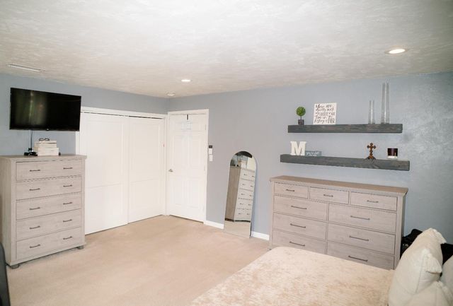 9842 Jackson Rd, Oakdale, CA 95361