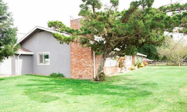 9842 Jackson Rd, Oakdale, CA 95361