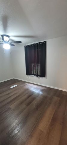 451 N Higgins Road, Shepherd, TX 77371