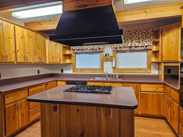 1705 Homer Wright Road, Talking Rock, GA 30175