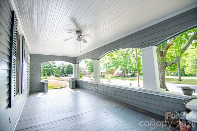 600 W Warren Street, Shelby, NC 28150