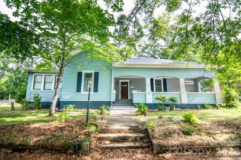 600 W Warren Street, Shelby, NC 28150