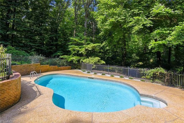 2928 Canter Lane, Winston-salem, NC 27127