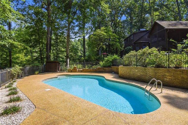 2928 Canter Lane, Winston-salem, NC 27127