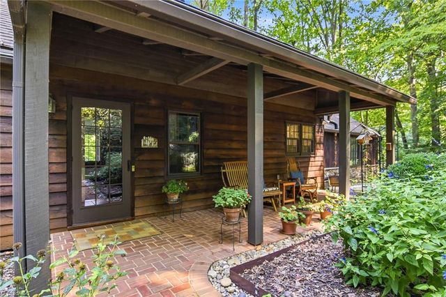 2928 Canter Lane, Winston-salem, NC 27127